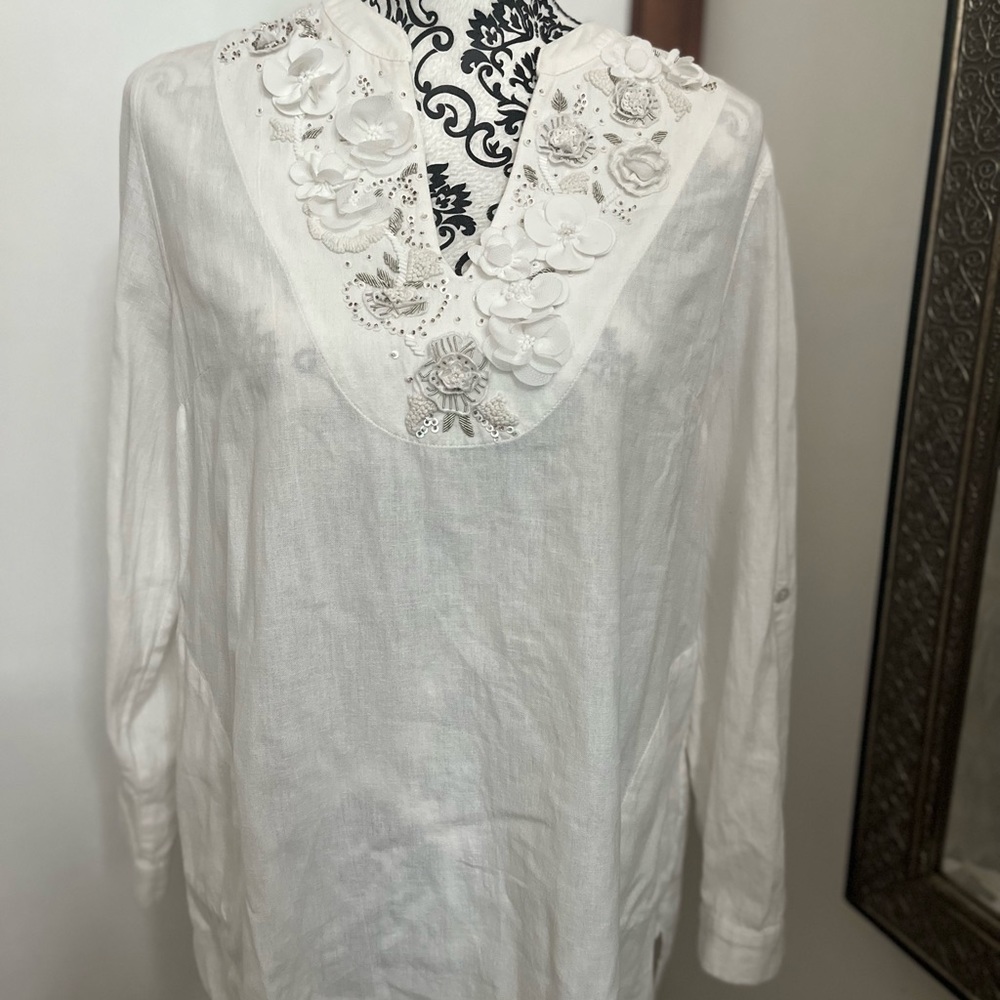 Soft Surroundings White Embellished Tunic cotton linen blend Medium